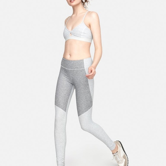 Outdoor Voices Gray Two-Tone Leggings Size Large - Picture 2 of 8